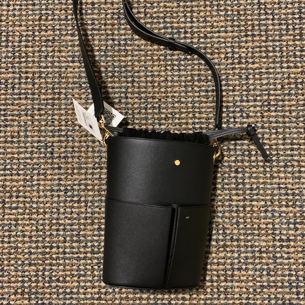 RSVP Paris Low Five in Grained Black Calfskin